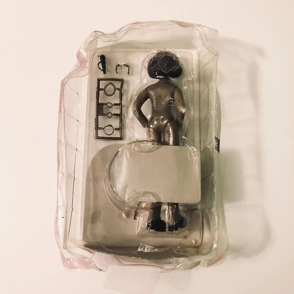 Vintage 1998 Scary Spice Girls 6 Inch Tall Action Figure Doll  Mel B Damaged - Picture 9 of 14